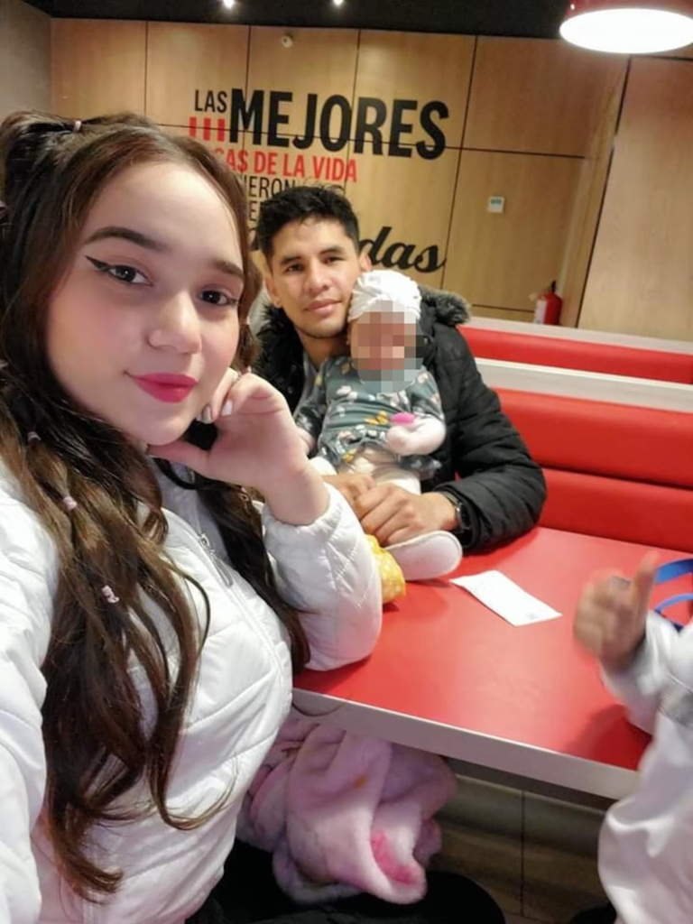 H&igrave;nh ảnh n&agrave;y chưa c&oacute; thuộc t&iacute;nh alt; t&ecirc;n tệp của n&oacute; l&agrave; image-297-768x1024.png